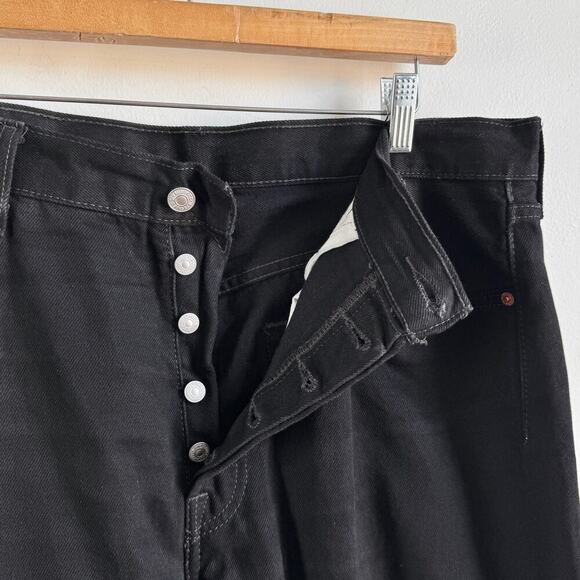 Levi's 501 Straight Leg Men's Jeans with Button Fly - Picture 5 of 10